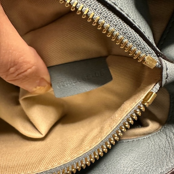 * SOLD IN A DIFFERENT PLATFORM * Chloe Faye Day 👜 💯 authentic - Picture 11 of 15